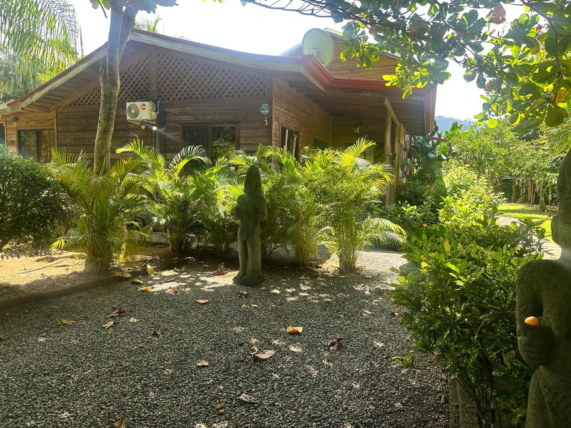 Uvita Oasis Retreat With Villa Cabins And Apartment Buitenkant foto